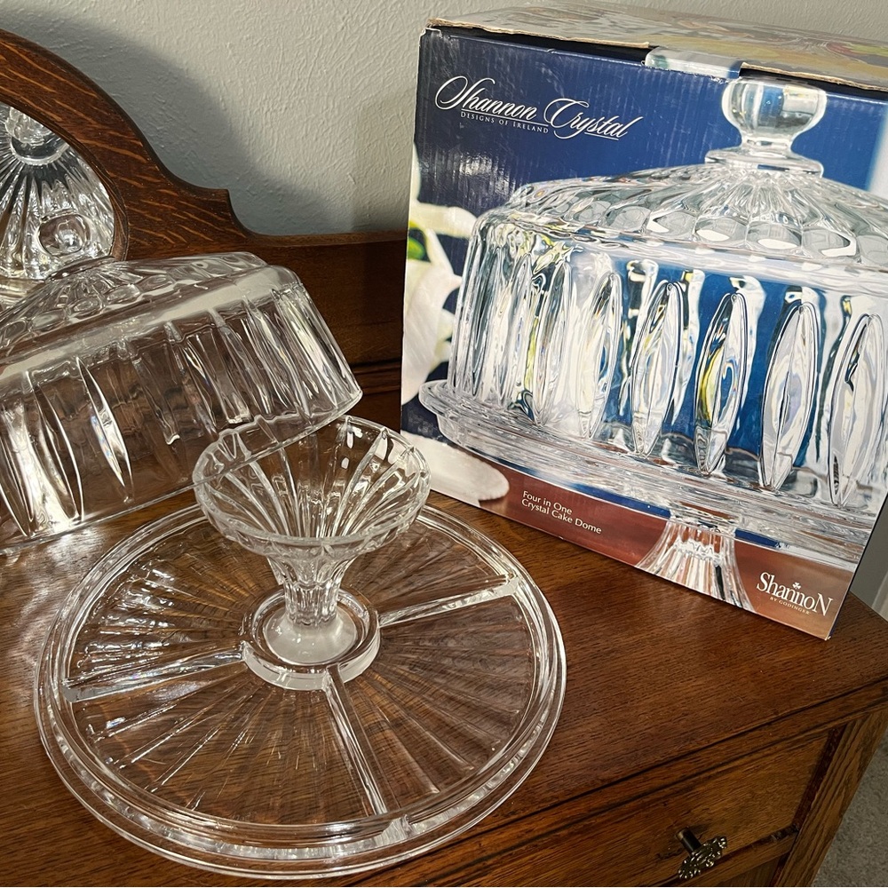Shannon Crystal Cake Dome Set